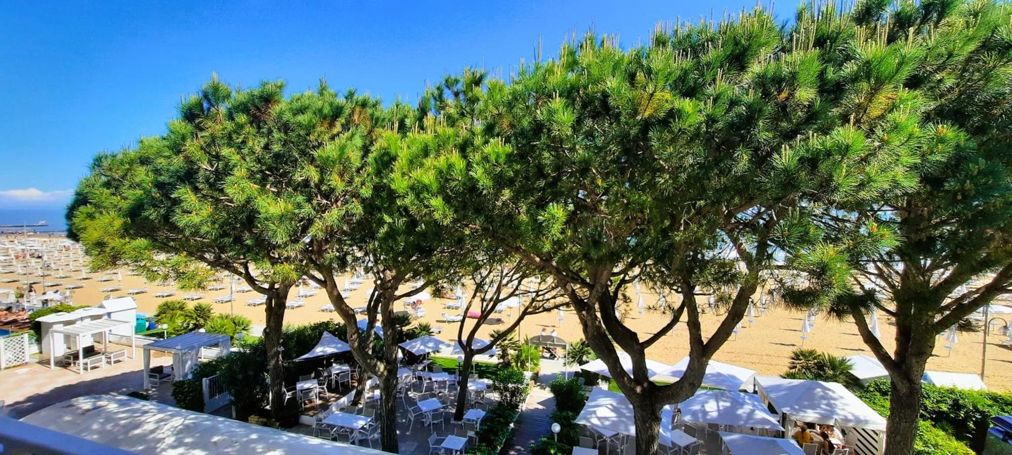 Hotel Parioli Lido di Jesolo Exteriör bild